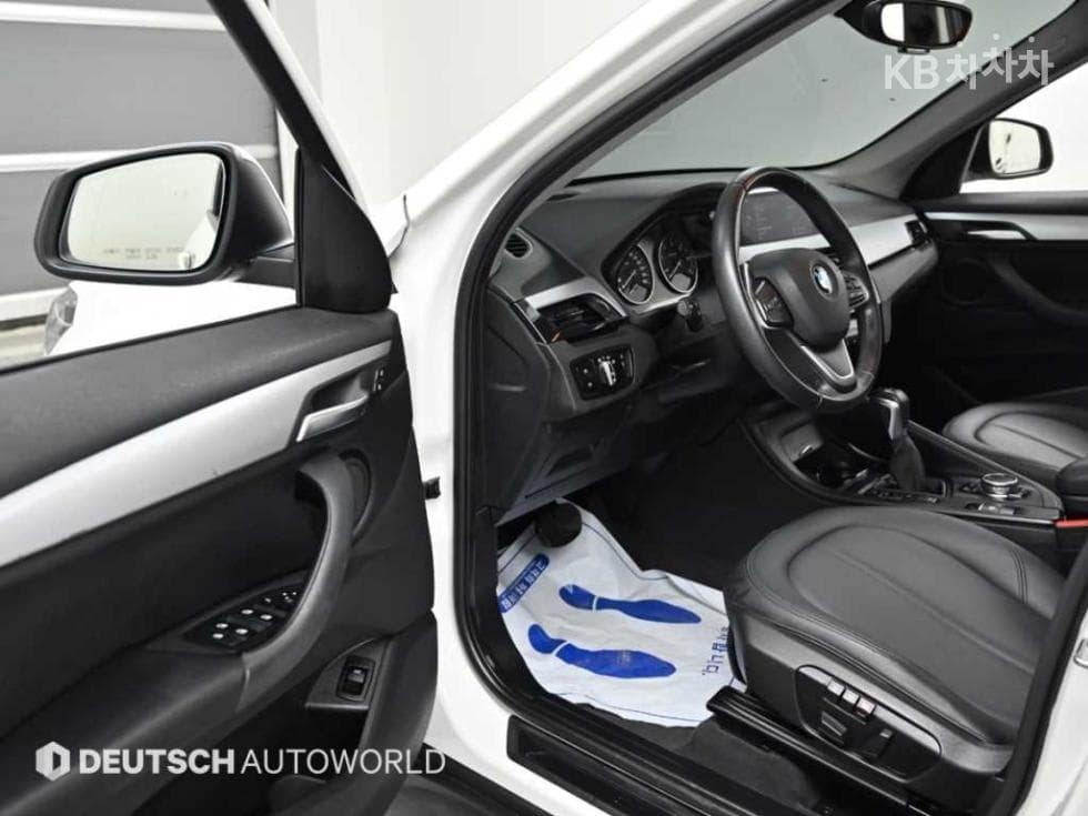 BMW X1 (F48)xDrive 20d Стандартен - 11