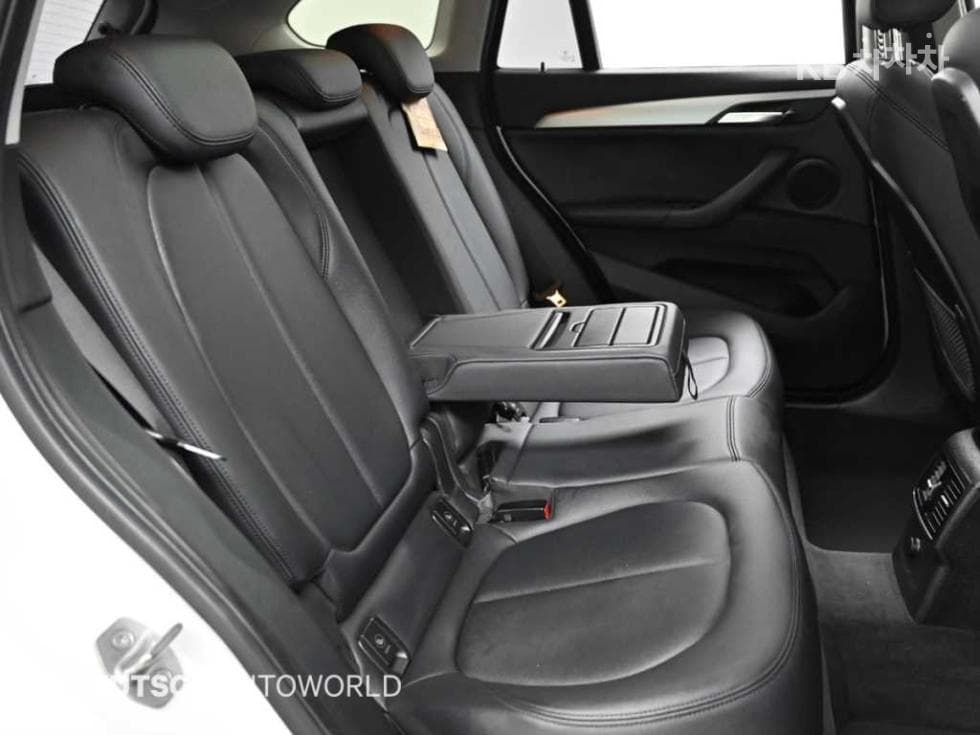 BMW X1 (F48)xDrive 20d Стандартен - 12