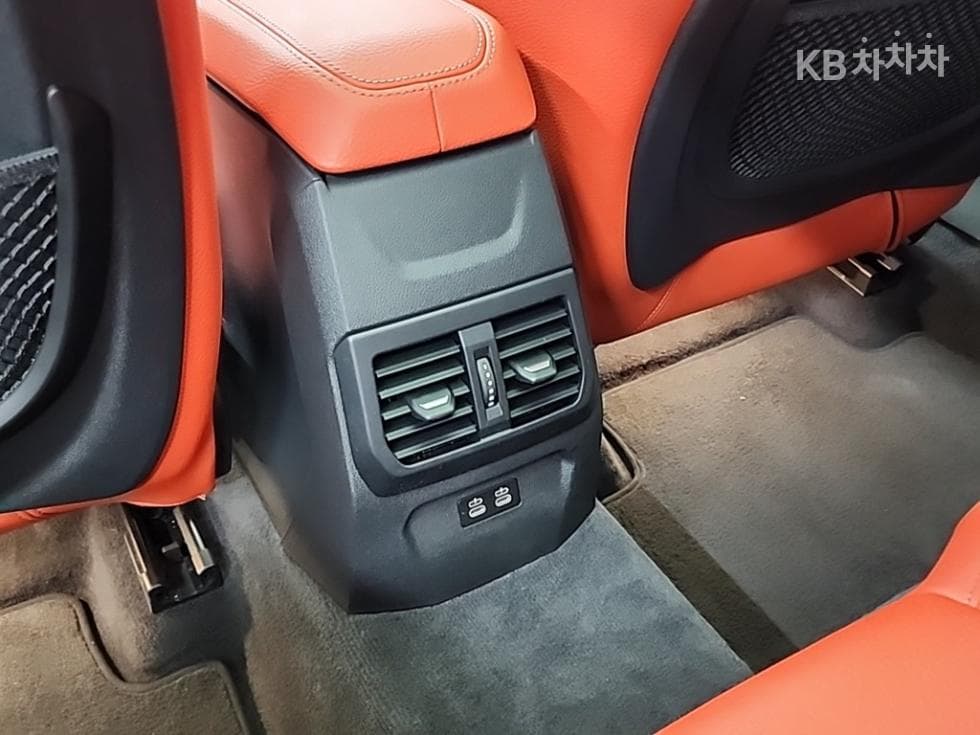 BMW 1시리즈 (F40)118d M Sport Package - 13