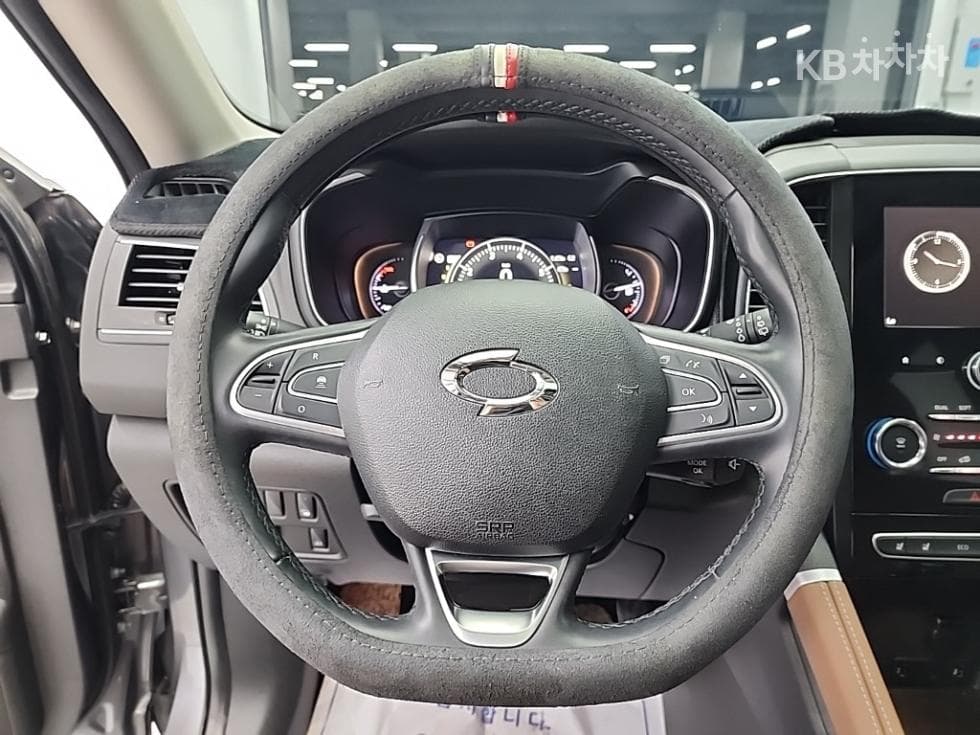 Рено Корея Нов QM62.0 GDe 2WD RE Signature - 9