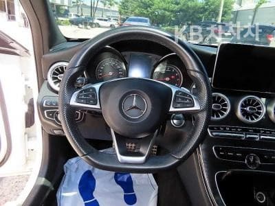 Mercedes-Benz The New (фейслифт) C-КласC200 4Matic Exclusive - 8
