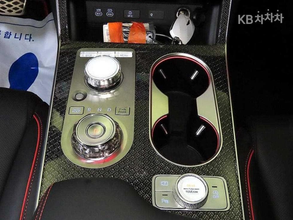 Дженезис GV80 COUPE3.5 Бензин Турбо AWD Стандартен - 12