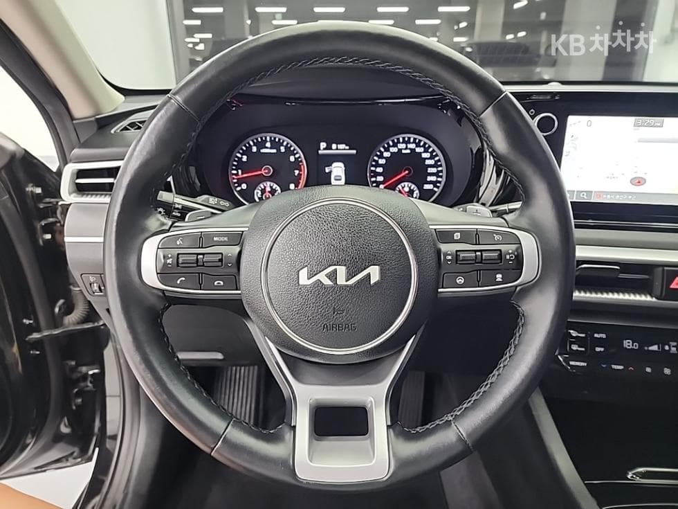 Kia K5 3rd Gen2.0 Gasoline Prestige - 9