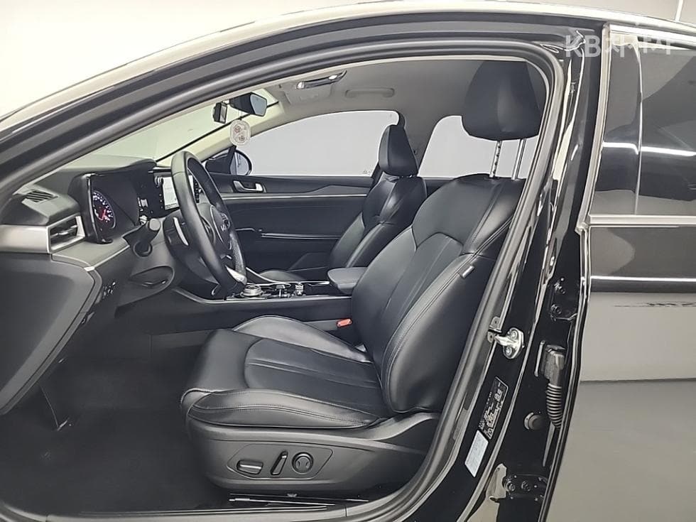 Kia K5 3rd Gen2.0 Gasoline Prestige - 11