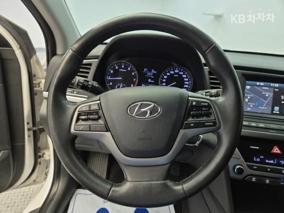 Hyundai Avante (Elantra)AD1.6 GDi Smart - 9