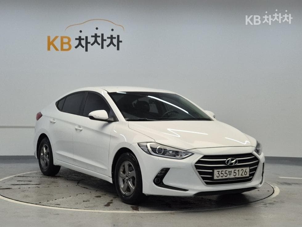 Hyundai Avante (Elantra)AD1.6 GDi Smart - 4