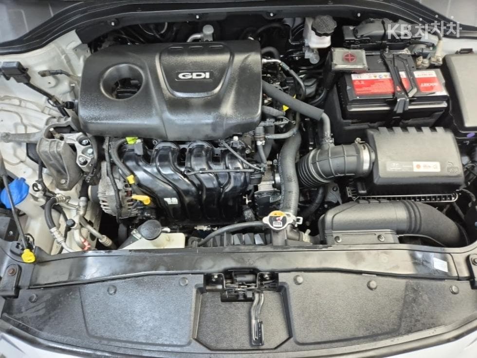 Hyundai Avante (Elantra)AD1.6 GDi Smart - 5