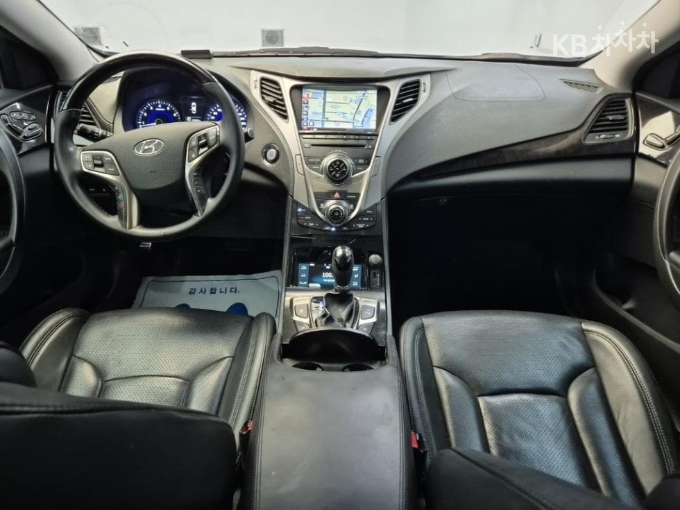 Hyundai Grandeur (Azera)HGHG300 Premium - 7