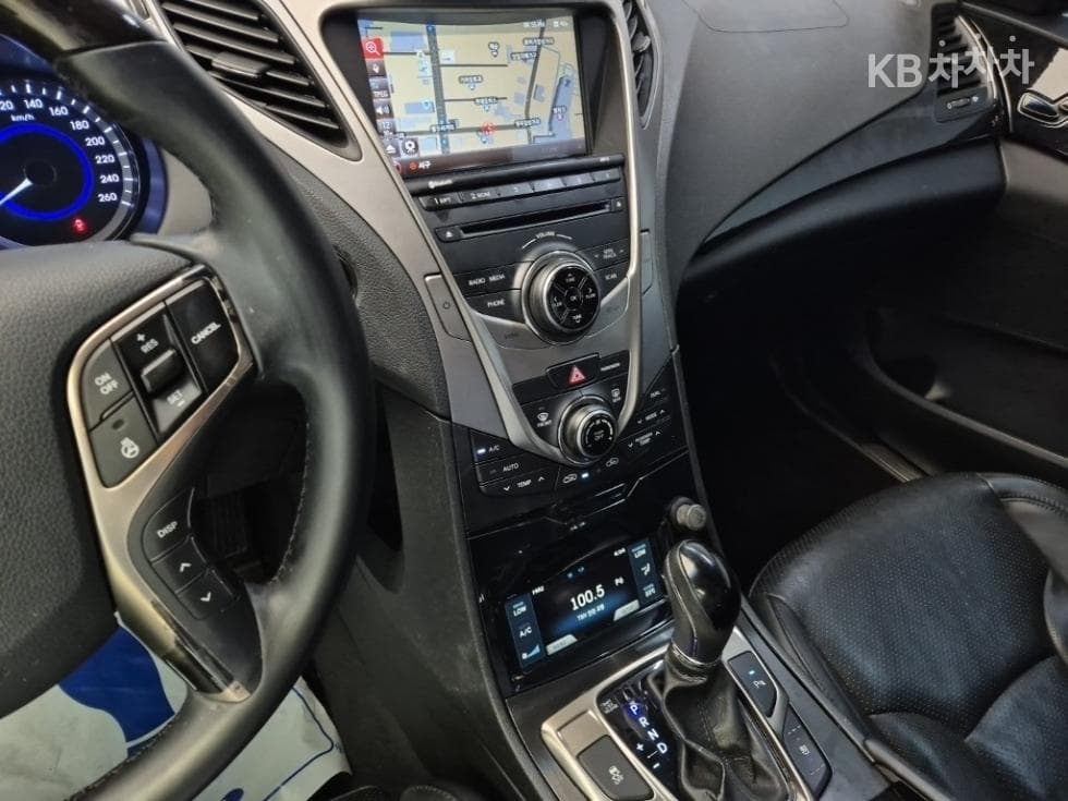 Hyundai Grandeur (Azera)HGHG300 Premium - 10