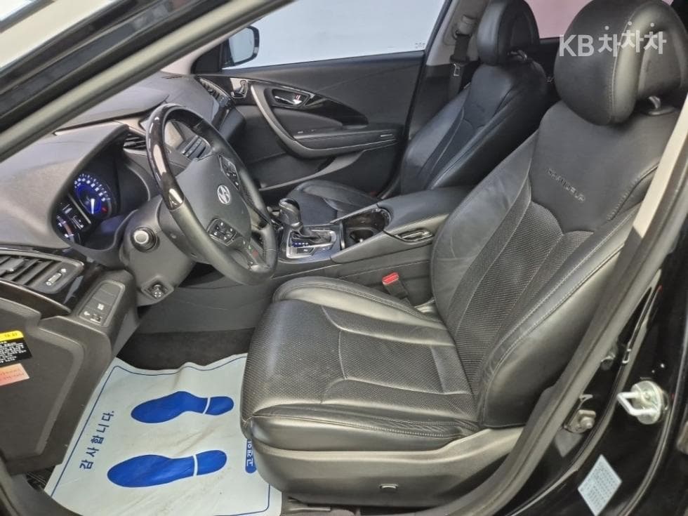 Hyundai Grandeur (Azera)HGHG300 Premium - 11