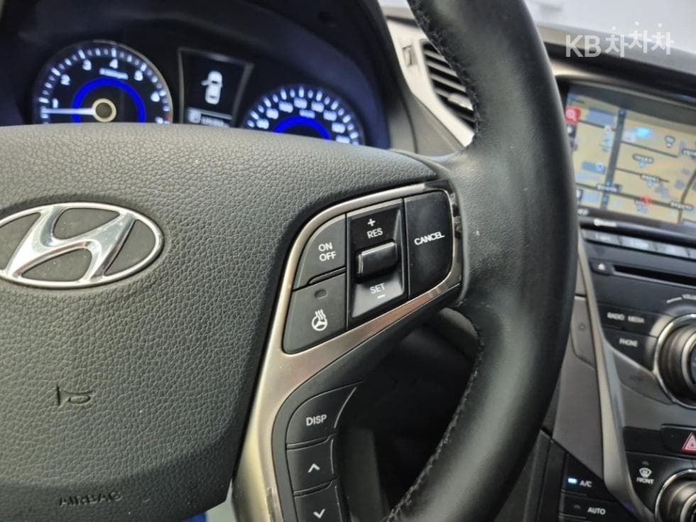 Hyundai Grandeur (Azera)HGHG300 Premium - 15