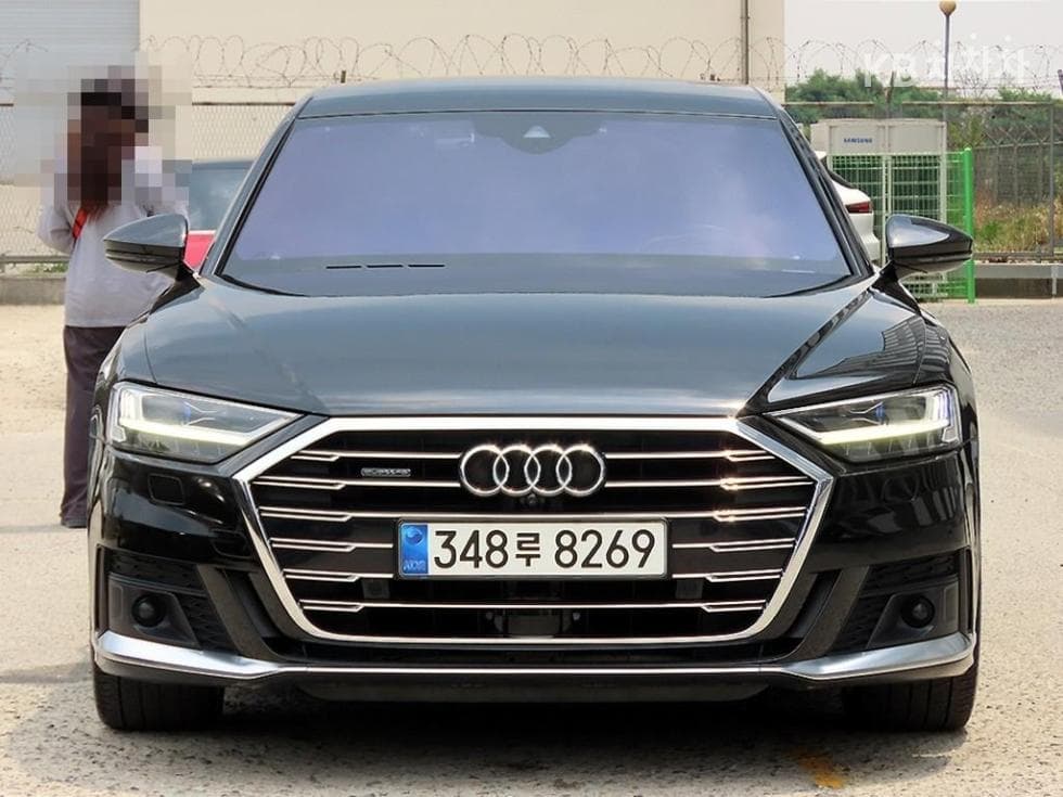 Ауди A8 (D5) 55 TFSI Quattro LWB - Image 1