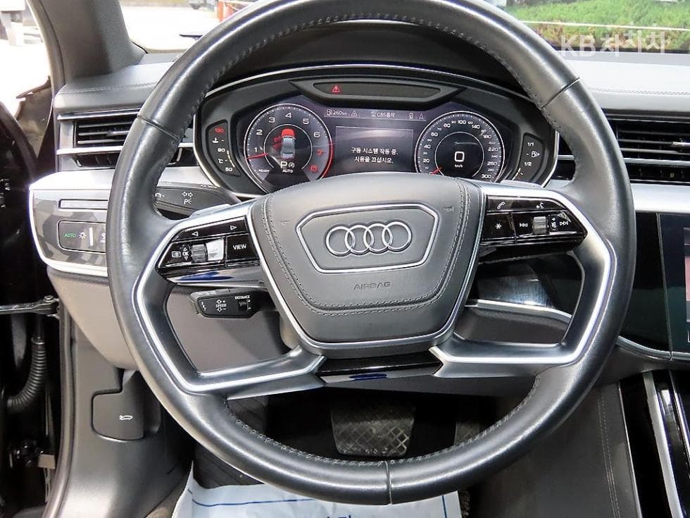 Ауди A8 (D5)55 TFSI Quattro LWB - 8