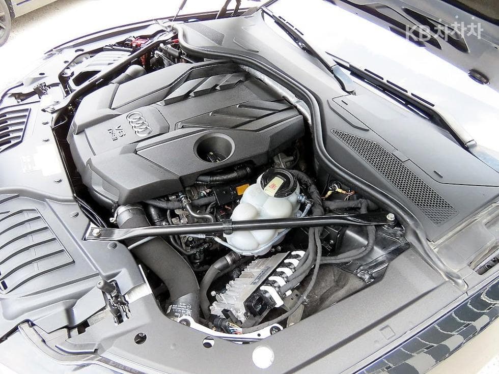 Ауди A8 (D5)55 TFSI Quattro LWB - 19