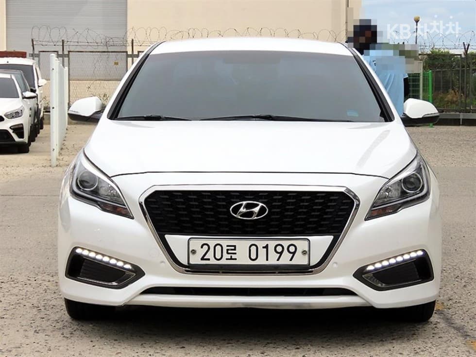 Хюндай Соната LF Хибрид 2.0 HEV Premium - Image 1
