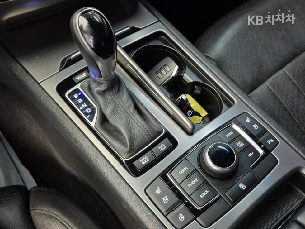 Hyundai GenesisDHG330 Premium - 8