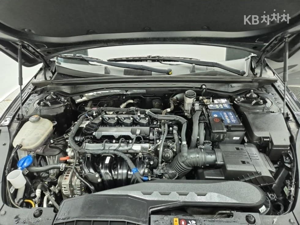 Kia K5 3rd Gen2.0 Gasoline Prestige - 17