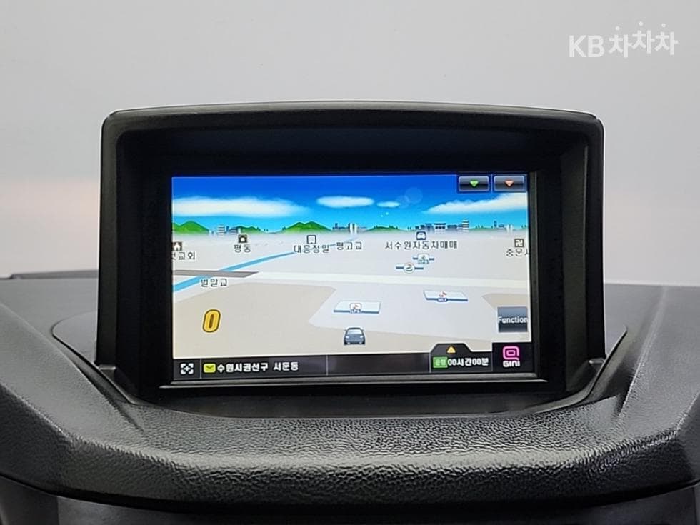 KG Mobility New코란도 C2.0 CVT 2WD High-end Type - 15