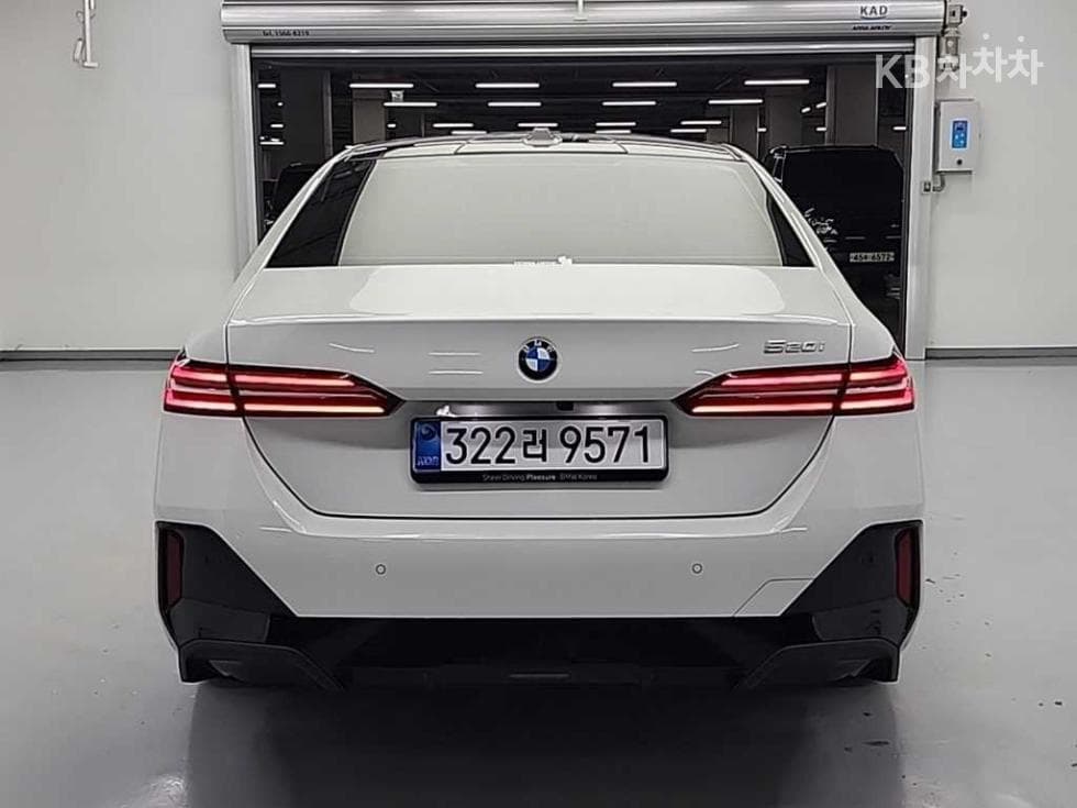 BMW New5 Series(G60)520i M Sport - 3