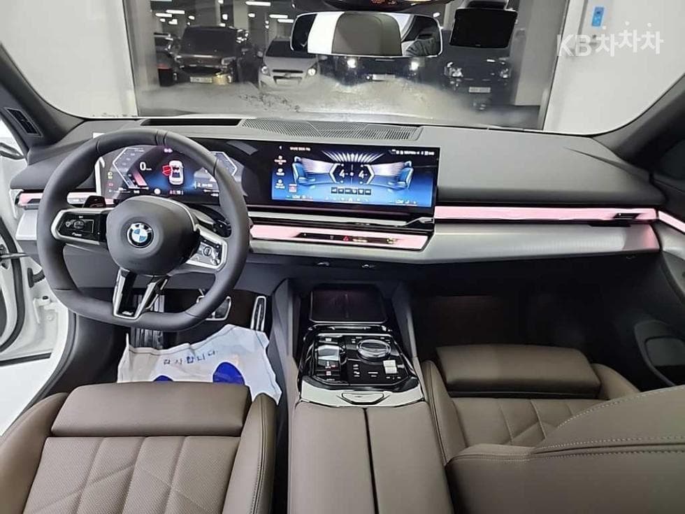 BMW New5 Series(G60)520i M Sport - 7