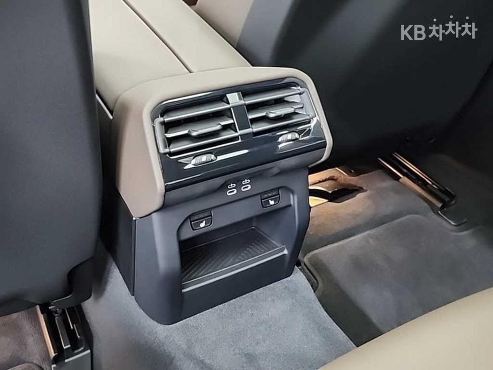 BMW New5 Series(G60)520i M Sport - 13