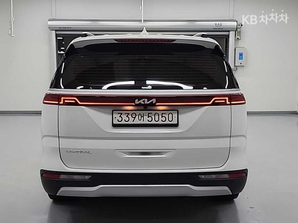 Kia Carnival 4th generationG3.5 GDI 9-seater Prestige - 3