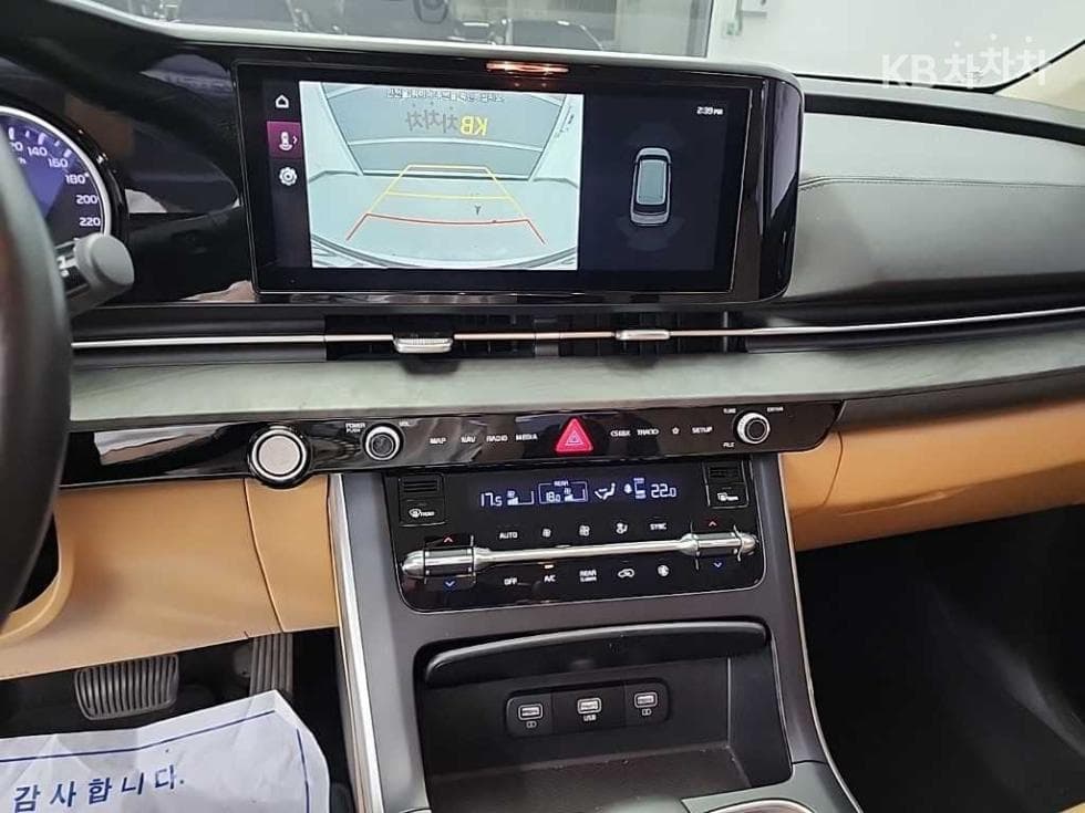 Kia Carnival 4th generationG3.5 GDI 9-seater Prestige - 10