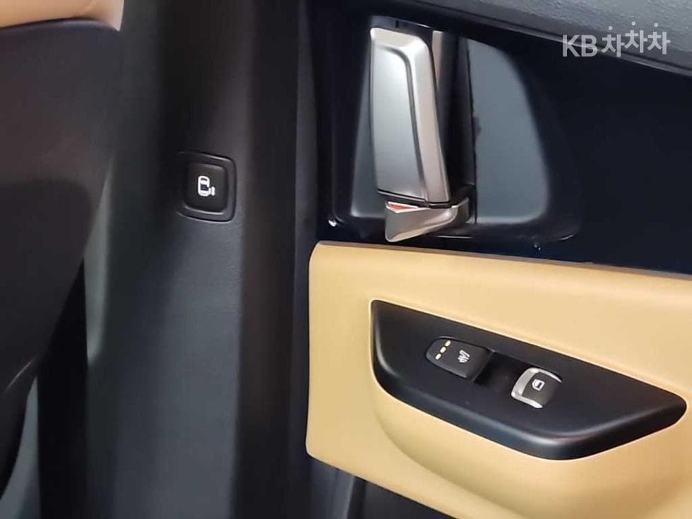 Kia Carnival 4th generationG3.5 GDI 9-seater Prestige - 13