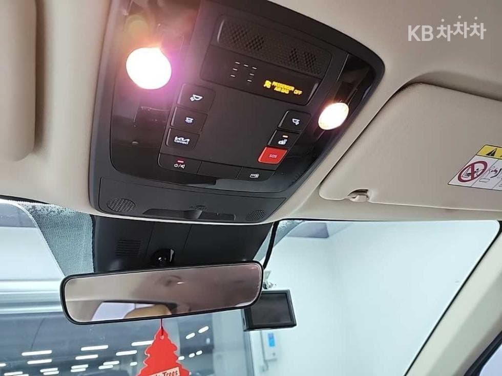 Kia Carnival 4th generationG3.5 GDI 9-seater Prestige - 16