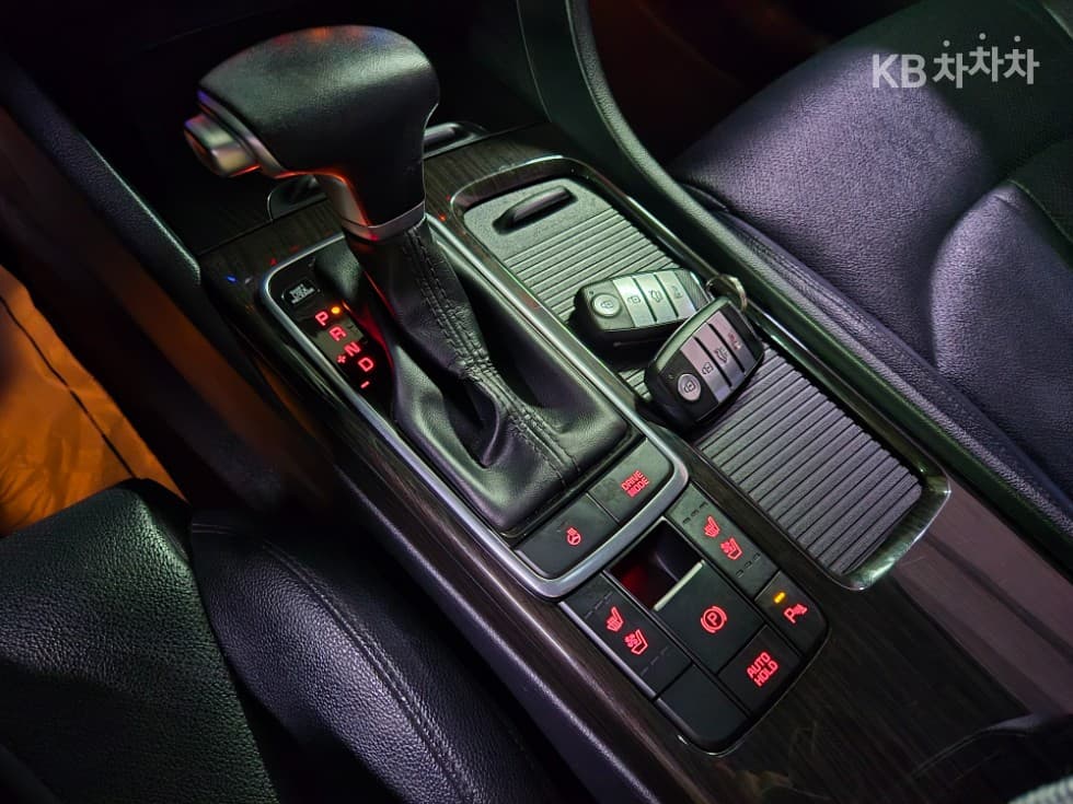 Киа K5 Второ поколение1.6 Турбо Бензин SX Noblesse - 16