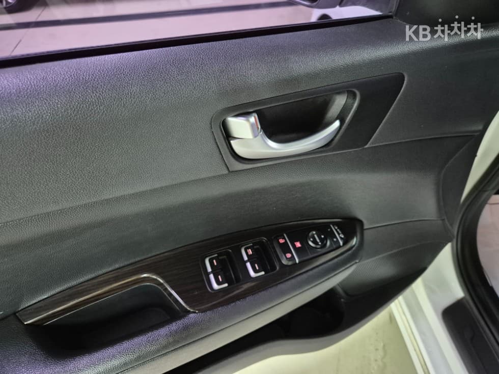 Киа K5 Второ поколение1.6 Турбо Бензин SX Noblesse - 17