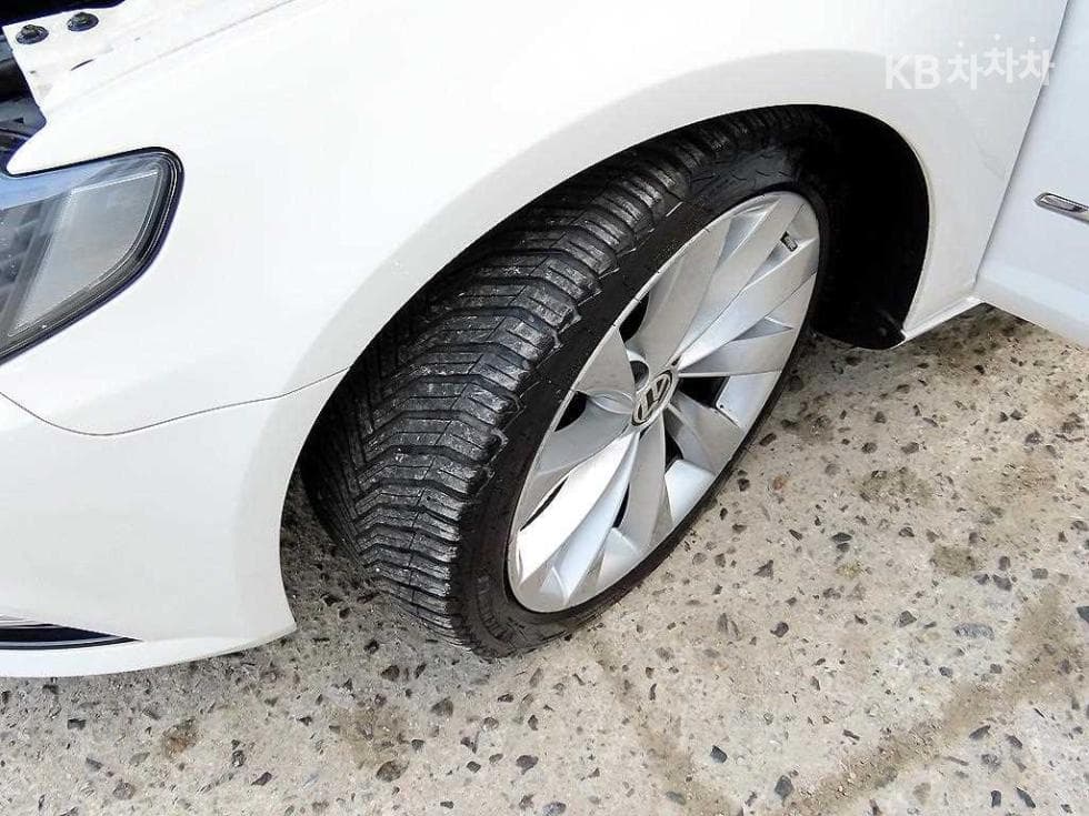 Volkswagen New CC2.0 Turbocharged Stratified Injection (VW) - 19