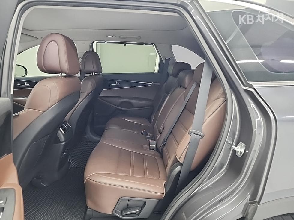 Kia All NewSorentoDiesel 2.0 2WD Noblesse Special (special feature/edition) - 12