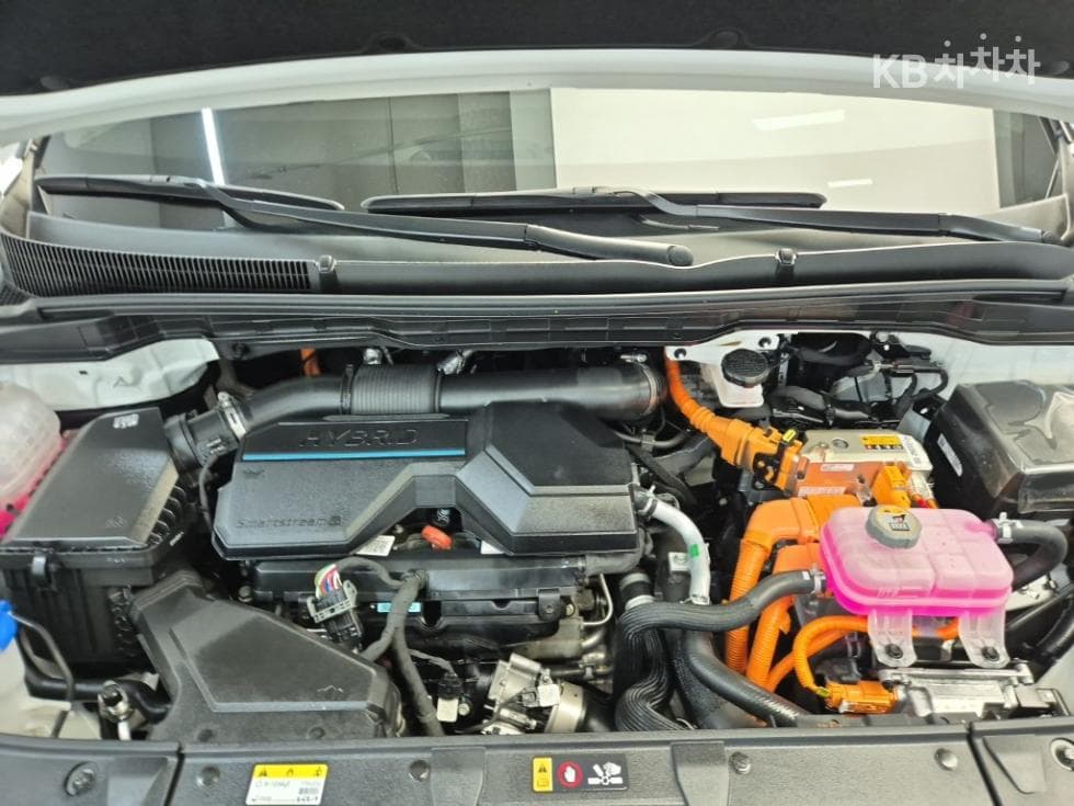 Kia The New (facelift) Carnival Hybrid 4th generationHigh Limousine (Carnival) 1.6 HEV 7-seater (Limousine) Signature - 5