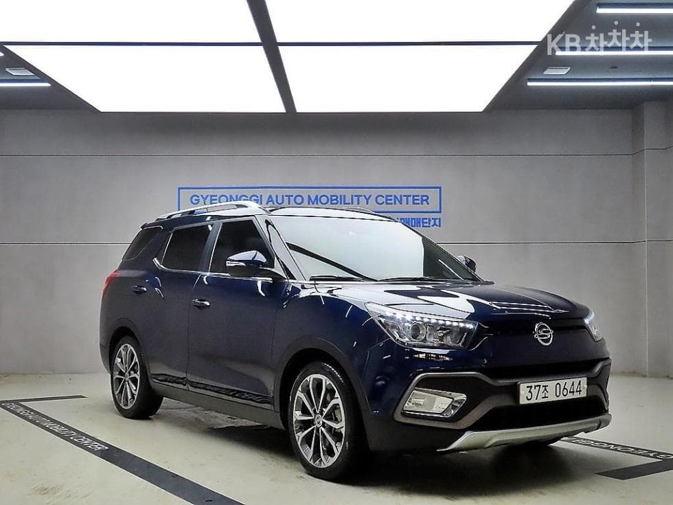 КейДжи Мобилити Тиволи Air Бензин 2WD RX - Image 1
