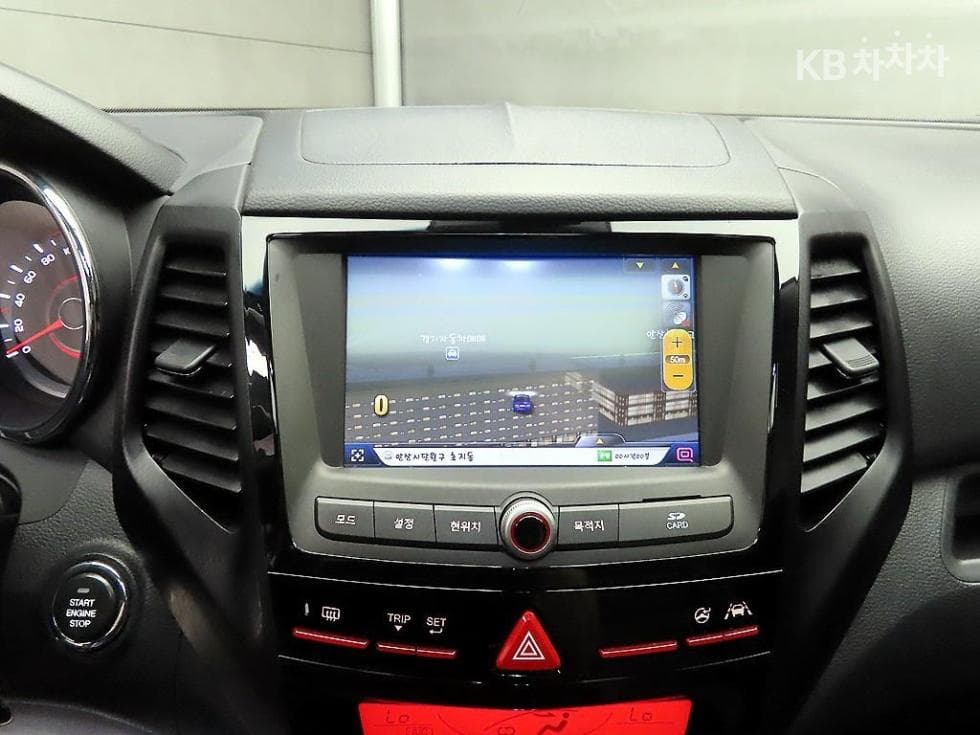 КейДжи Мобилити Тиволи AirБензин 2WD RX - 13