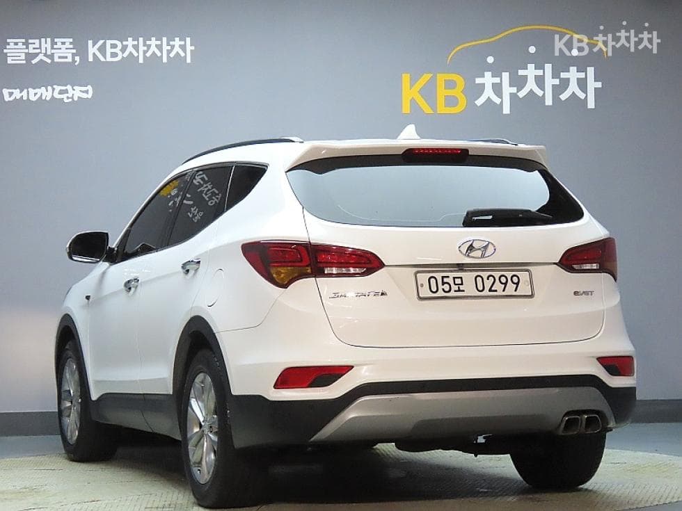 Hyundai Santa Fe The PrimeDiesel Hyundai R-engine 2.0 diesel 2WD 5-seater Premium - 4