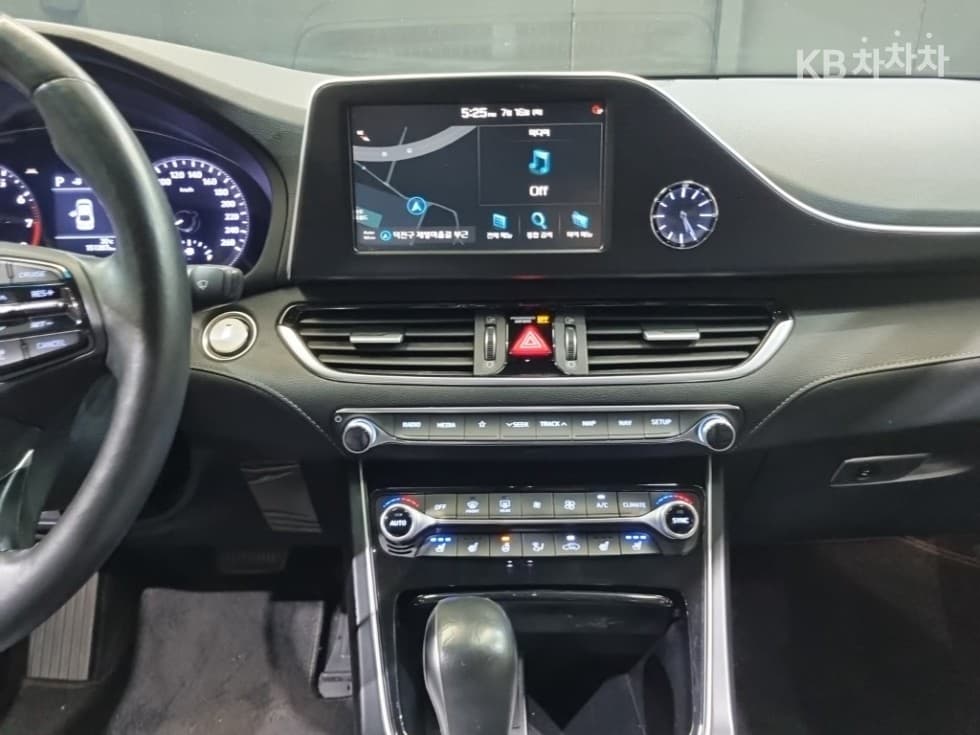Hyundai Grandeur (Azera)IG2.4 Premium Standard - 10