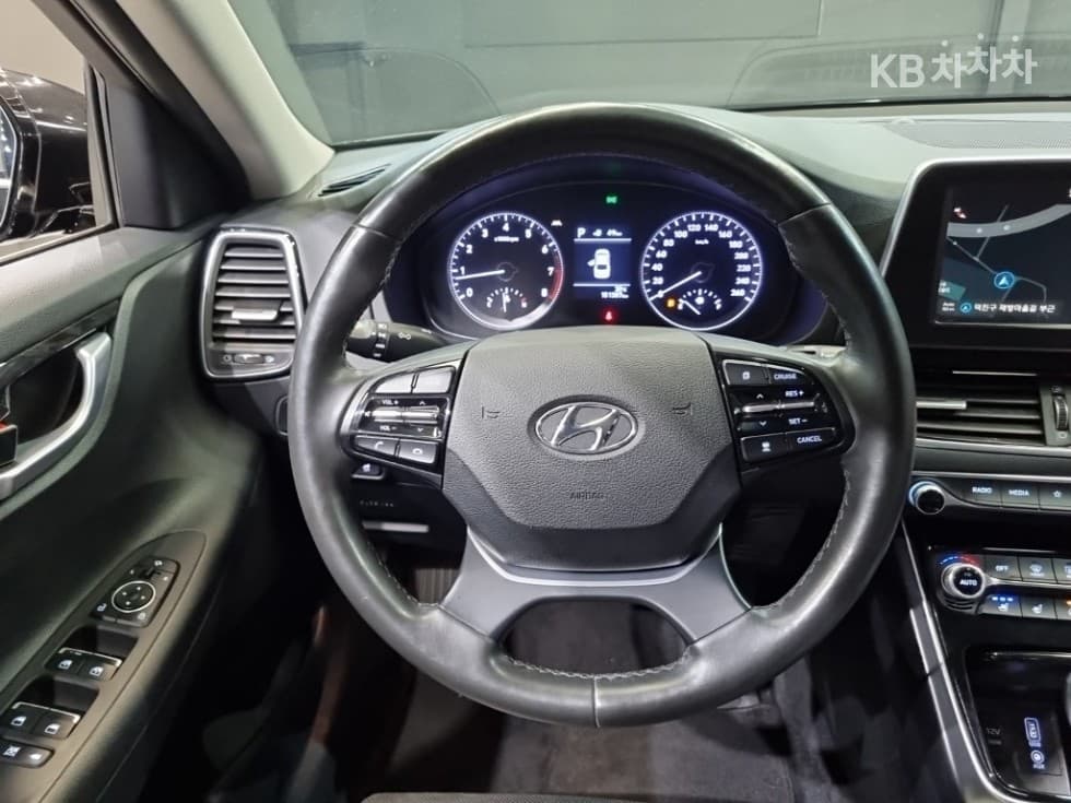 Hyundai Grandeur (Azera)IG2.4 Premium Standard - 11