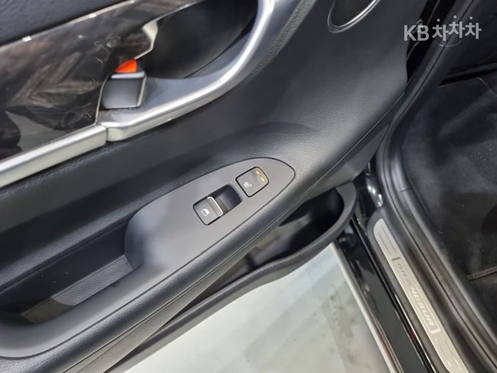 Hyundai Grandeur (Azera)IG2.4 Premium Standard - 22