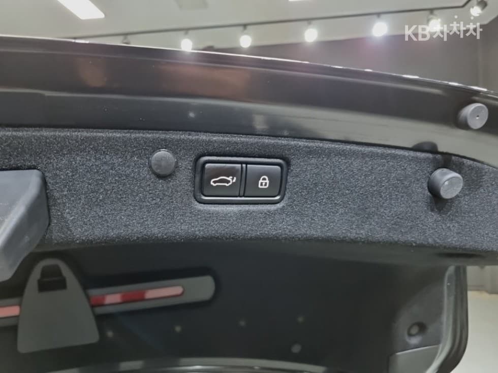 Hyundai Grandeur (Azera)IG2.4 Premium Standard - 25