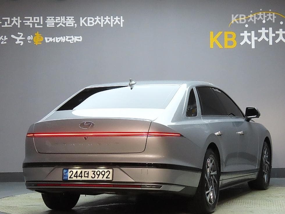 Hyundai The All New Grandeur (Azera) Hybrid1.6 Turbo Gasoline Exclusive - 2