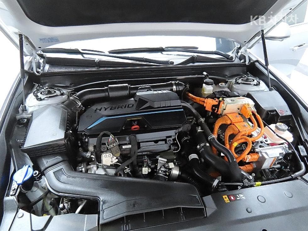 Hyundai The All New Grandeur (Azera) Hybrid1.6 Turbo Gasoline Exclusive - 7