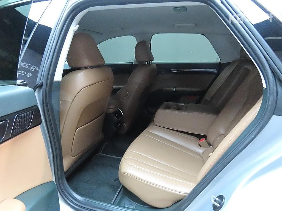 Hyundai The All New Grandeur (Azera) Hybrid1.6 Turbo Gasoline Exclusive - 11