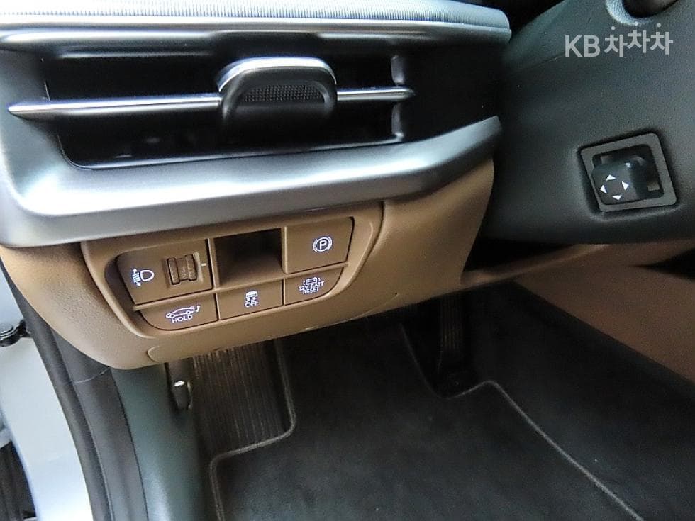 Hyundai The All New Grandeur (Azera) Hybrid1.6 Turbo Gasoline Exclusive - 12