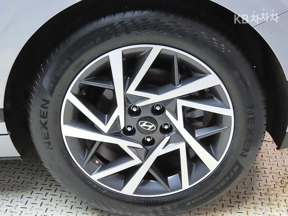 Hyundai The All New Grandeur (Azera) Hybrid1.6 Turbo Gasoline Exclusive - 20