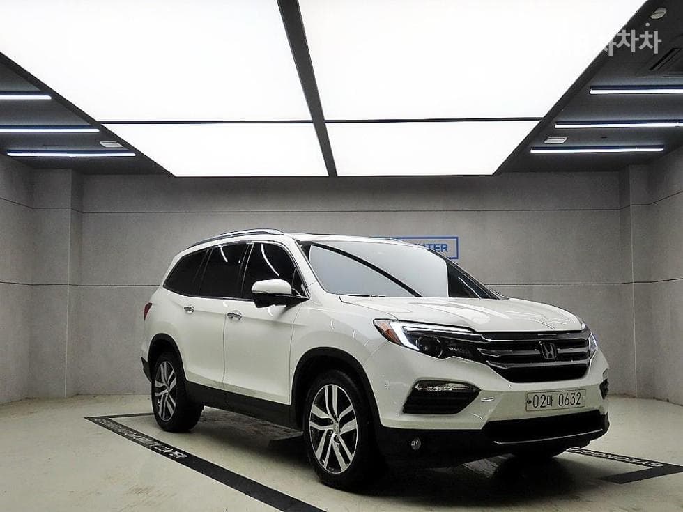 혼다 파일럿(3-토 поколение) 3.5 V6 4x4 Стандартен - Image 1