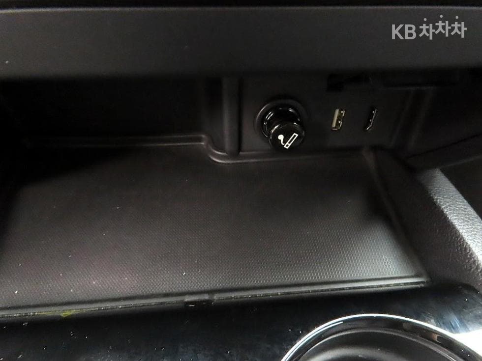 혼다 파일럿(3-토 поколение)3.5 V6 4x4 Стандартен - 12