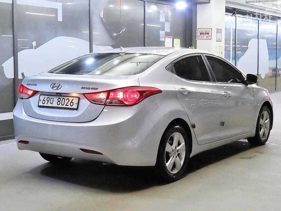 Hyundai Avante (Elantra)MDM16 GDi PREMIER - 4