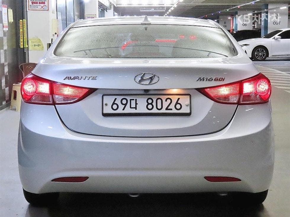 Hyundai Avante (Elantra)MDM16 GDi PREMIER - 5